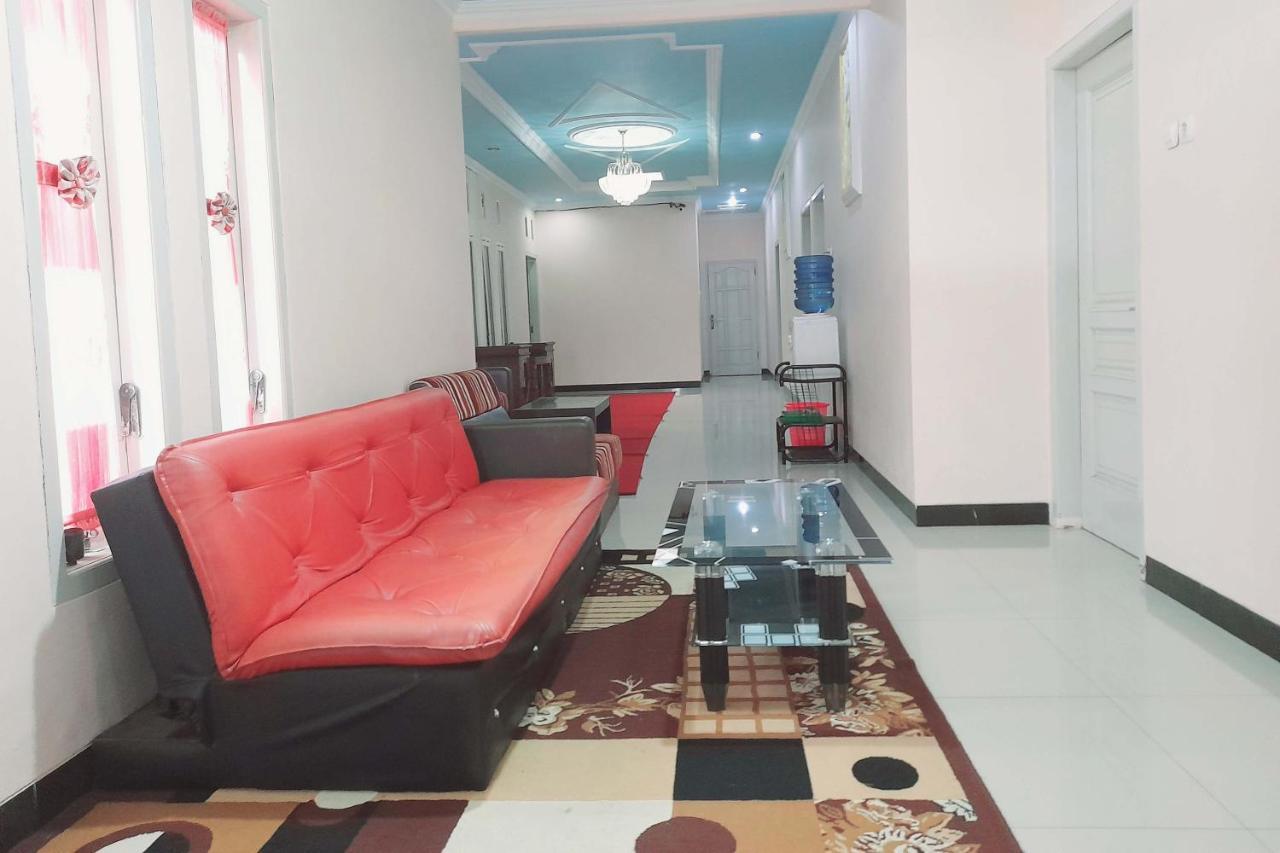 Reddoorz Syariah Near Komplek Candi Arjuna Dieng 2 Diyeng Exterior photo